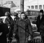 1966, Moskwa, ZSRR.
Przechodnie.
Fot. Maciej Jasiecki, zbiory Ośrodka KARTA