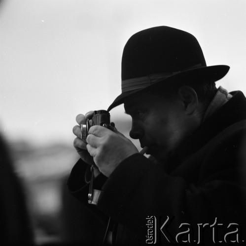 1966, Moskwa, ZSRR.
Mężczyzna z aparatem.
Fot. Maciej Jasiecki, zbiory Ośrodka KARTA