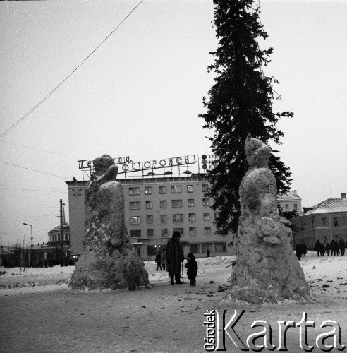 1966, Moskwa, ZSRR.
Rzeźby śnieżne.
Fot. Maciej Jasiecki, zbiory Ośrodka KARTA