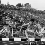 1967, Szczecin, Polska.
Zawody lekkoatletyczne.
Fot. Maciej Jasiecki, Fundacja Ośrodka KARTA