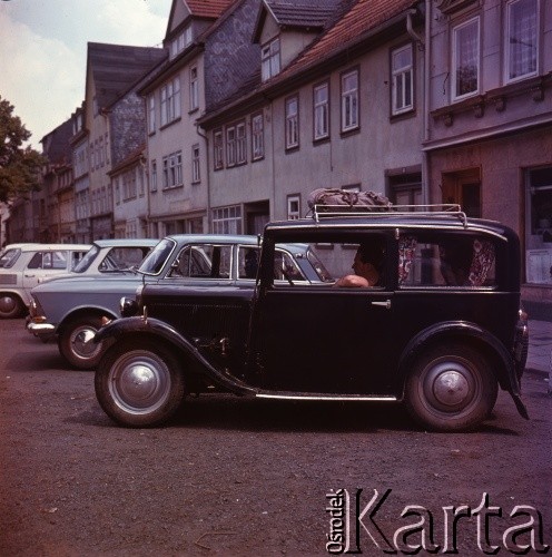 Lata 60.-70., NRD.
Parking.
Fot. Maciej Jasiecki, zbiory Ośrodka KARTA