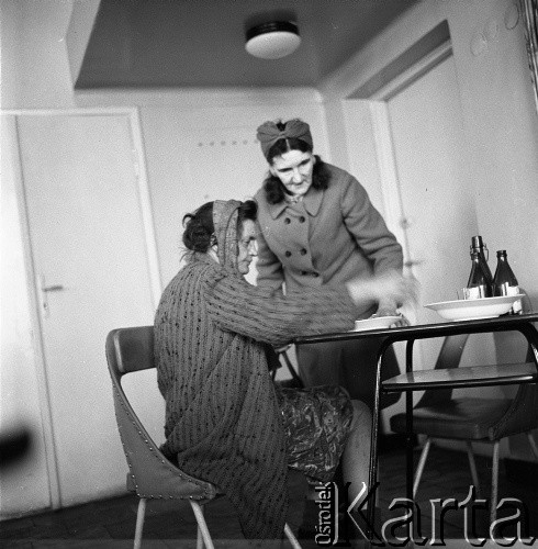 Lata 60.-70., Szczecin, Polska.
Stołówka.
Fot. Maciej Jasiecki, Fundacja Ośrodka KARTA
