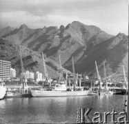 Lata 70., Santa Cruz de Tenerife, Hiszpania.
Port. Zdjęcie zrobione w czasie rejsu.
Fot. Maciej Jasiecki, zbiory Ośrodka KARTA