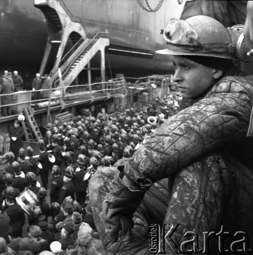 11.04.1970, Szczecin. Polska
Wodowanie statku Powstaniec Śląski w Stoczni Szczecińskiej im. Adolfa Warskiego. 
Fot. Maciej Jasiecki, zbiory Ośrodka KARTA