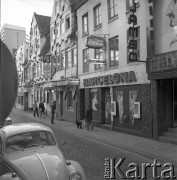 1972, Hamburg, Republika Federalna Niemiec.
Uliczka. Zdjęcie wykonane w czasie rejsu MS Gliwice II. 
Fot. Maciej Jasiecki, zbiory Ośrodka KARTA