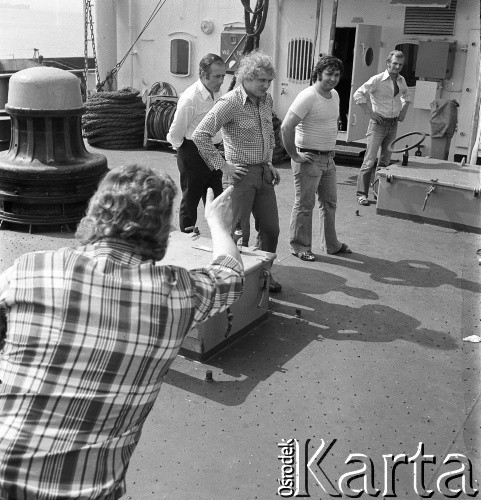1975, Lizbona, Portugalia.
Załoga MS Kopalnia Wirek.
Fot. Maciej Jasiecki, zbiory Ośrodka KARTA
