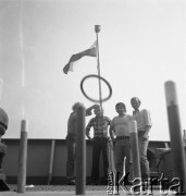 1975, Lizbona, Portugalia.
Załoga MS Kopalnia Wirek.
Fot. Maciej Jasiecki, zbiory Ośrodka KARTA