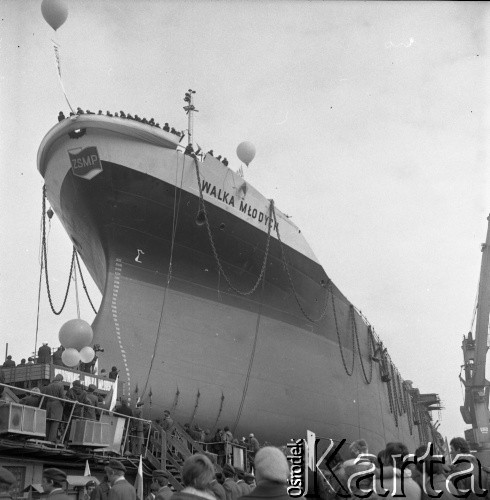 8.04.1978, Szczecin. Polska
Wodowanie M/S „Walka młodych” w Stoczni Szczecińskiej im. Adolfa Warskiego.
Fot. Maciej Jasiecki, zbiory Ośrodka KARTA