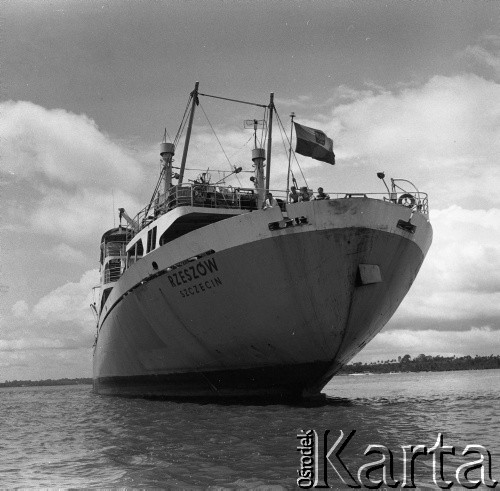 Lata 60.-70., brak miejsca.
M/S „Radom” armatora „Uniafrica”.
Fot. Maciej Jasiecki, zbiory Ośrodka KARTA