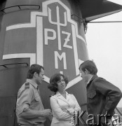 Lata 70., brak miejsca.
Kapitan żeglugi wielkiej Danuta Kobylińska-Walas ps. „Żaba” z mężem Czesławem Walasem i synem Konradem Walasem.
Fot. Maciej Jasiecki, zbiory Ośrodka KARTA