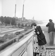 Lata 70., brak miejsca.
Kapitan Danuta Kobylińska-Walas. Zdjęcie wykonane w czasie rejsu MS Bieszczady, statku Polskiej Żeglugi Morskiej.
Fot. Maciej Jasiecki, zbiory Ośrodka KARTA