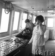 Lata 70., brak miejsca.
Kapitan Danuta Kobylińska-Walas. Zdjęcie wykonane w czasie rejsu MS Bieszczady, statku Polskiej Żeglugi Morskiej.
Fot. Maciej Jasiecki, zbiory Ośrodka KARTA