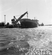 Lata 70., Szczecin, Polska.
Statek „Mirosławiec