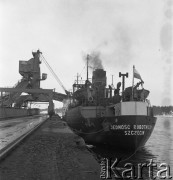 Lata 70., Szczecin, Polska.
Statek „Jedność Robotnicza”.
Fot. Maciej Jasiecki, zbiory Ośrodka KARTA
