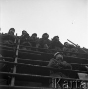 Lata 70., Szczecin, Polska.
Stoczniowcy.
Fot. Maciej Jasiecki, zbiory Ośrodka KARTA
