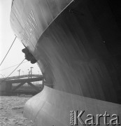 Lata 60.-70., Szczeci, Polska.
Statek m/s „Budowlany”. Masowiec, wybudowany w stoczni Schlichting (Travemünde, Niemcy Zachodnie) w 1975 r. dla Polskiej Żeglugi Morskiej (PŻM). 
Fot. Maciej Jasiecki, Fundacja Ośrodka KARTA