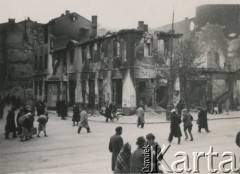 Po 1.09.1939, Warszawa, Polska.
Zniszczone nalotami bombowymi budynki.
Fot. NN, zbiory Ośrodka KARTA, udostępnił Roman Trojanowicz