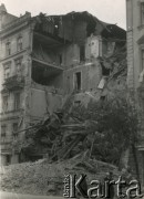 Po 1.09.1939, Warszawa, Polska.
Ruiny kamienicy przy ulicy Marszałkowskiej 36.
Fot. NN, zbiory Ośrodka KARTA, udostępnił Roman Trojanowicz