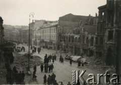 Po 1.09.1939, Warszawa, Polska.
Ulica Nowy Świat.
Fot. NN, zbiory Ośrodka KARTA, udostępnił Roman Trojanowicz