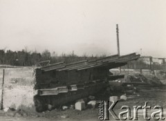 Po 1.09.1939, Warszawa, Polska.
Zniszczenia wojenne.
Fot. NN, zbiory Ośrodka KARTA, udostępnił Roman Trojanowicz