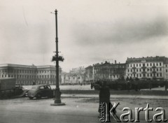 Po 1.09.1939, Warszawa, Polska.
Plac Piłsudskiego - po lewej stronie Pałac Saski.
Fot. NN, zbiory Ośrodka KARTA, udostępnił Roman Trojanowicz