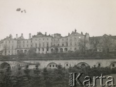 Po 1.09.1939, Warszawa, Polska.
Zamek Królewski.
Fot. NN, zbiory Ośrodka KARTA, udostępnił Roman Trojanowicz