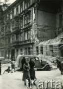 Po 1.09.1939, Warszawa, Polska.
Zniszczone nalotami bombowymi budynki.
Fot. NN, zbiory Ośrodka KARTA, udostępnił Roman Trojanowicz