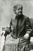 Lata 30., brak miejsca.
Portret Olgi Aleksandrowicz.
Fot. NN, zbiory Ośrodka KARTA, przekazała Danuta Tyszyńska-Kownacka.
