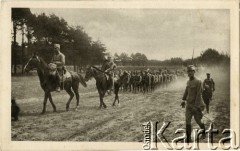 1915-1916, Królestwo Polskie.
Batalion 4 Pułku Piechoty Legionów Polskich pod dowództwem kpt. Andrzeja Galicy. Karta pocztowa wydana nakładem Wiadomości Polskich. Na odwrocie napis: 