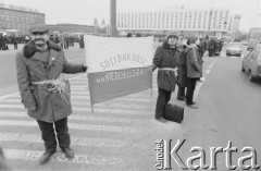 12.02.1981, Warszawa, Polska.
Manifestacja w związku z rozprawą rewizyjną przed Sądem Najwyższym w sprawie rejestracji 