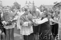 Początek sierpnia 1981, Warszawa, Polska.
270. Warszawska Pielgrzymka Piesza na Jasną Górę. Nz. prymas Józef Glemp (w środku).
Fot. Tomasz Tomaszewski, zbiory Ośrodka KARTA