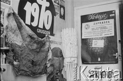 Początek grudnia 1981, Gdynia, Polska.
Biuro NSZZ 