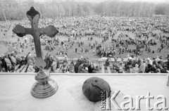 1981, Częstochowa, Polska.
Pielgrzymi na błoniach jasnogórskich.
Fot. Tomasz Tomaszewski, zbiory Ośrodka KARTA