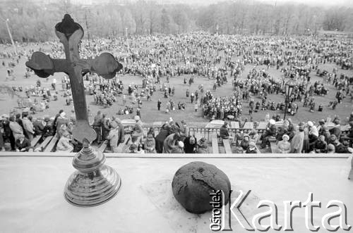 1981, Częstochowa, Polska.
Pielgrzymi na błoniach jasnogórskich.
Fot. Tomasz Tomaszewski, zbiory Ośrodka KARTA