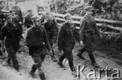 18.06.1944, Wawiórka (lub Wiewiórka) koło Lidy, Białoruś.
Pogrzeb Jana Piwnika ps. 