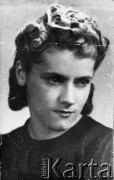 Brak daty, brak miejsca.
Portret kobiety, prawdopodobnie łączniczki partyzantów podczas II wojny światowej.
Fot. NN, kolekcja Cezarego Chlebowskiego, zbiory Ośrodka KARTA