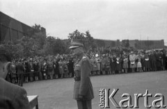 01.07.1943, Hemswell, Wielka Brytania. 
Święto 300 Dywizjonu. Minister Obrony Narodowej gen. Marian Kukiel na pierwszym planie.
Fot. Zenon Brejwo, zbiory Ośrodka KARTA