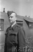 1944-1946, Faldingworth, Wielka Brytania. 
Kpt. Kornel Wiszniewski, dowódca Sekcji Medycznej Stacji Faldingworth.
Fot. Zenon Brejwo, zbiory Ośrodka KARTA