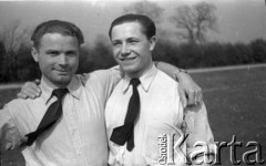 1943-1946, Wielka Brytania. 
Niezidentyfikowani członkowie personelu naziemnego Polskich Sił Powietrznych.
Fot. Zenon Brejwo, zbiory Ośrodka KARTA