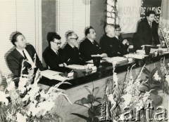 1965, Malta.
Kongres Konfederacji Związków Zawodowych Malty. 2. z lewej Jan Kułakowski, sekretarz generalny Europejskiej Organizacji Międzynarodowej Konfederacji Chrześcijańskich Związków Zawodowych.
Fot. NN, kolekcja Jana i Zofii Kułakowskich, zbiory Ośrodka KARTA