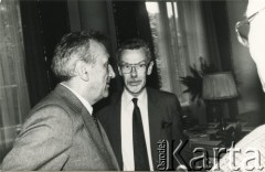 1989-1990, brak miejsca.
Premier rządu RP Tadeusz Mazowiecki i Jan Kułakowski.
Fot. NN, kolekcja Zofii i Jana Kułakowskich, udostępniła Zofia Kułakowska, zbiory Ośrodka KARTA