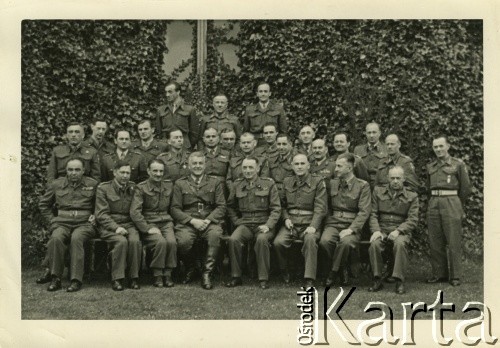 1940-1942, Pfäffikon, Szwajcaria.
Żołnierze 6. Kresowego Pułku Strzelców Pieszych.
Fot. NN, zbiory Ośrodka KARTA, album przekazała Wanda Klenczon