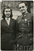Lata 40., Szwajcaria.
Ludwik Figna i Wiesława Szafik.
Fot. NN, zbiory Juana Ludvica Figny, reprodukcje cyfrowe w Bibliotece Polskiej im. Ignacego Domeyki w Buenos Aires (Biblioteca Polaca Ignacio Domeyko) i w Ośrodku KARTA w Warszawie.
