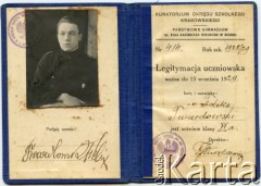 1928/1929, Bochnia, Polska.
Legitymacja uczniowska Feliksa Twardowskiego.
Fot. NN, zbiory Tomasa Mario Twardowskiego, reprodukcje cyfrowe w Bibliotece Polskiej im. Ignacego Domeyki w Buenos Aires (Biblioteca Polaca Ignacio Domeyko) i w Ośrodku KARTA w Warszawie