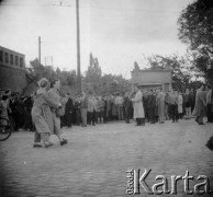 28.06.1956, Poznań, Poznańskie woj., Polska.
Protest poznańskich robotników. Fotografie wykonane przez funkcjonariuszy UB w celu identyfikacji manifestantów.
Fot. NN, zbiory Ośrodka KARTA, udostępnił Grzegorz Braun