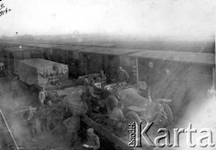 Sierpień 1914, Białystok.
Transport wojskowy na stacji kolejowej.
Fot. Jarosław Okulicz-Kozaryn, zbiory Ośrodka KARTA