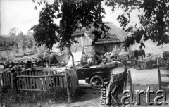 Sierpień 1914, Kowale, pow. Nisko.
Sztab XVIII korpusu rozlokowany we wsi Kowale.
Fot. Jarosław Okulicz-Kozaryn, zbiory Ośrodka KARTA