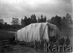 Wrzesień 1914, Trześnia k/Mielca.
Transport samolotu typu 