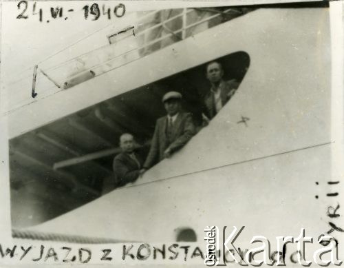 24.06.1940, Konstanca, Rumunia.
Trzej mężczyźni na pokładzie statku, podpis na fotografii: