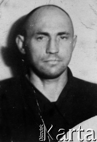 Lata 40-te, Lwów (?), Ukraina. ZSRR.
Prawdopodobnie Bolesław Kostanowicz, fotografia wykonana w więzieniu we Lwowie w roku 1940 lub 1941.
Fot. NN, zbiory Ośrodka KARTA